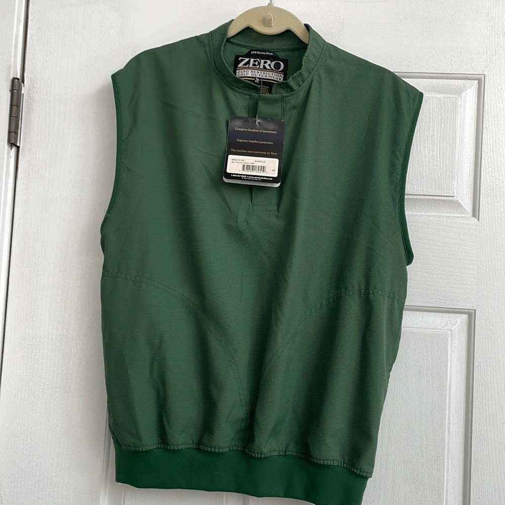 NWT Men’s LTW Fairway Check Zero Restrictions Golf Outwear Vest Size S